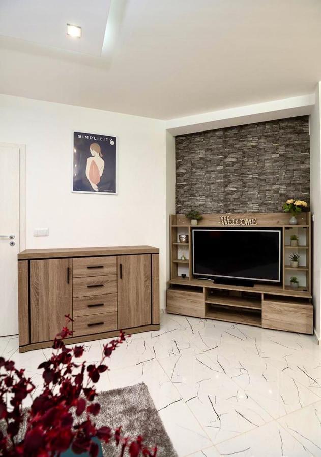 Top Central Luxury Apartment & Free Parking Sofia Exterior photo